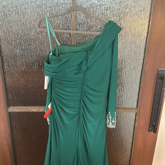 Mac Duggal WOMENS RUCHED EMBELLISHED EVENING DRESS size 10 New with tags - Picture 11 of 11